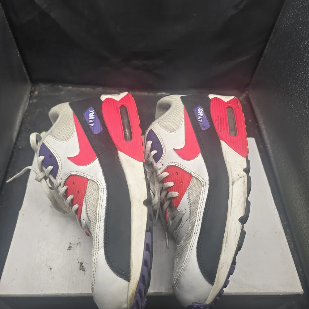 Nike White and‎ Red Sneakers
